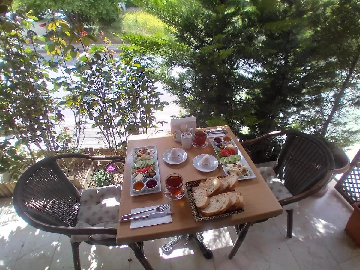 **  New Beylerbeyı Hotel İstanbul Türkiye